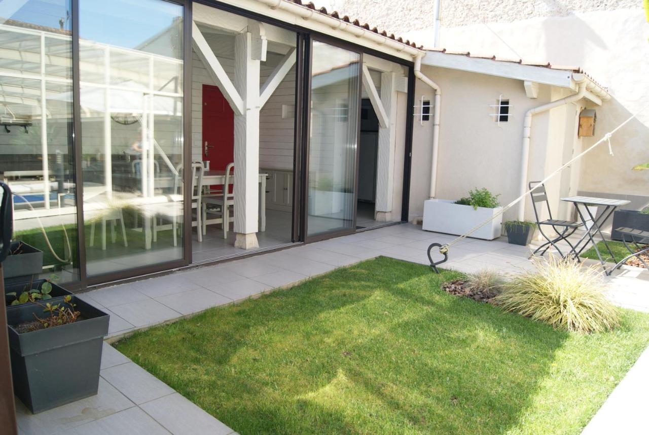 Villa Le Clos Des Amoureux à Valence-sur-Baïse Extérieur photo